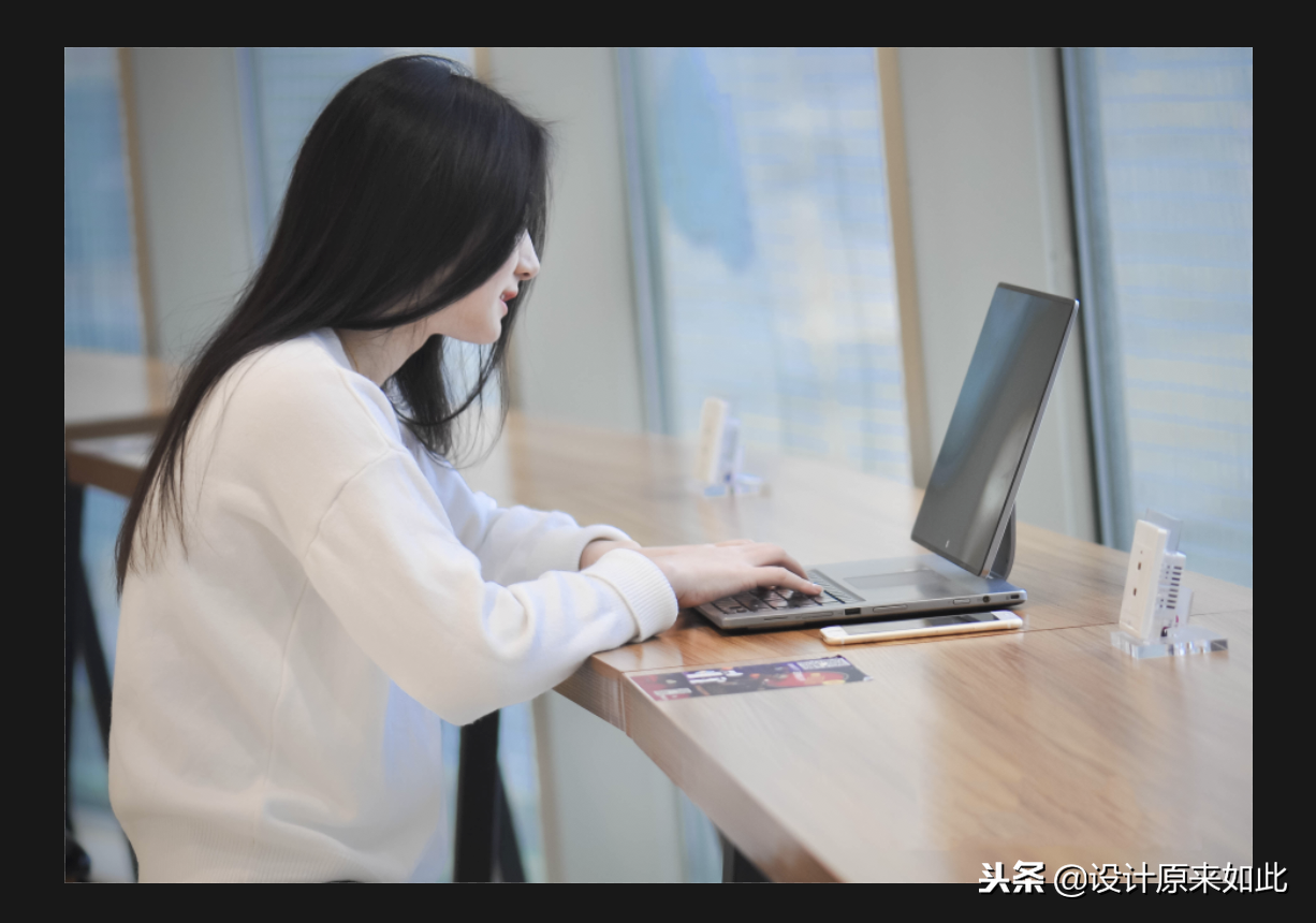 办公ps技巧05:图片有个水印,我想要去掉怎么办?分简单复杂两种