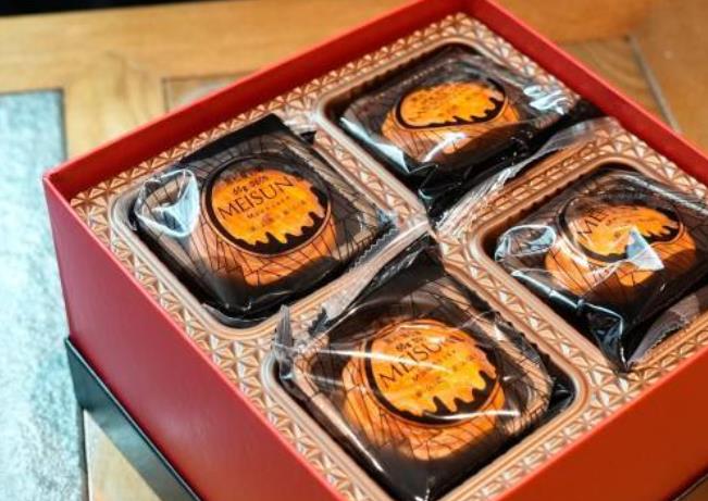 三只羊主号今天已正常开播 小杨哥回应月饼风波了吗？