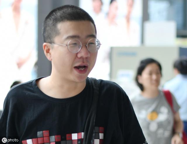 李诞:人间不值得,但努力值得