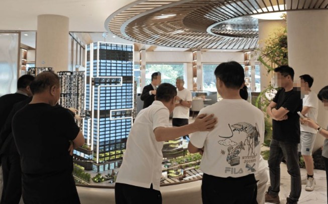 房产销售的嗓子已经冒烟了，销量暴涨