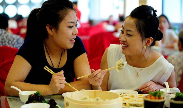 明亏暗赚!餐饮店这样做生意,一年能赚280万,老板偷着乐