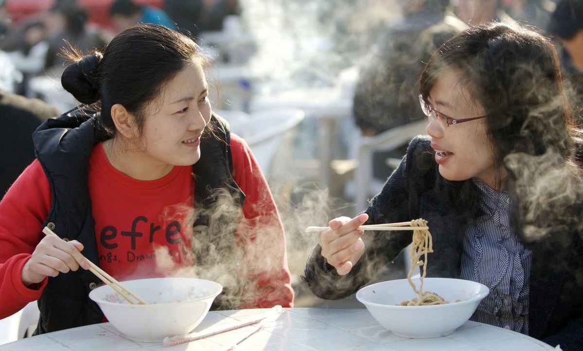 一家店铺两种生意！早餐店和烧烤店合作，一个月净赚2万多
