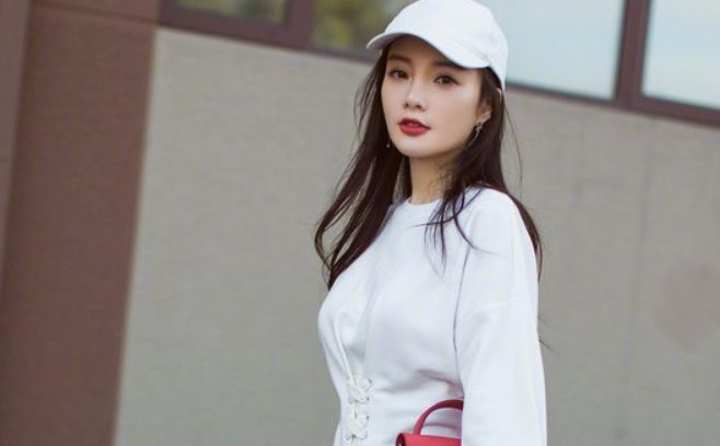 李小璐