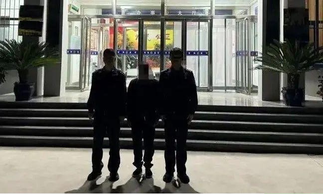 家长因孩子成绩辱骂老师被拘，造成恶劣影响