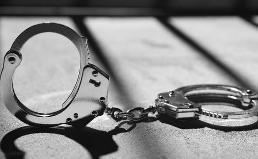 2名内鬼倒卖两千多吨柴油被判刑：两千万巨款蒸发