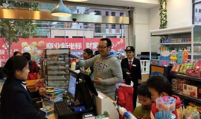 便利店经营有绝招,四步搞定生意,月收入高达十万
