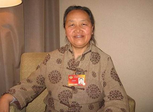 从研究员到"藏药女王",靠医药成功发家,如今身家110亿