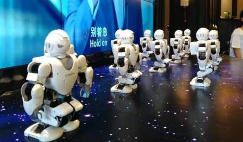 互联网时代如何利用电销机器人赚钱?
