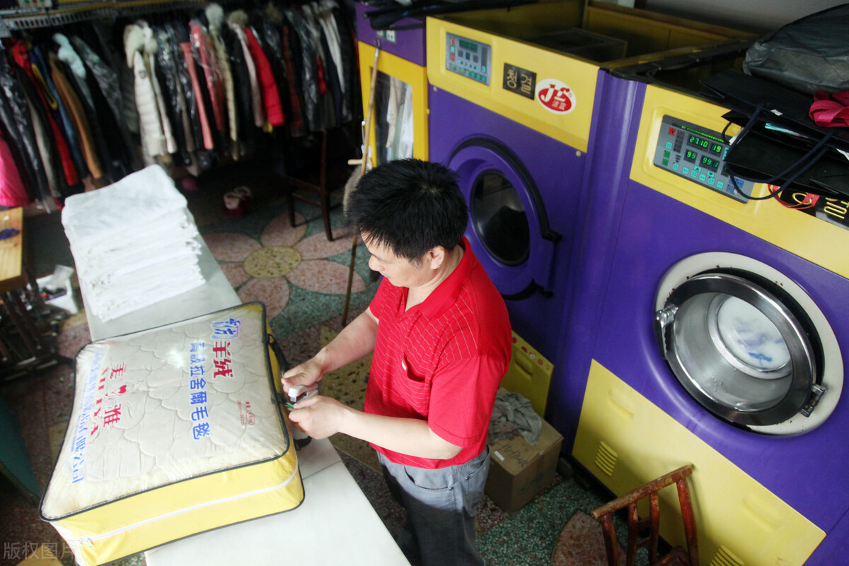 河北大哥开洗衣店,让顾客当“老板”,反倒年赚93万,太轻松了