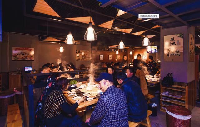 火锅店一开业就爆火,日收入超2万,成为当地餐饮业的一匹黑马