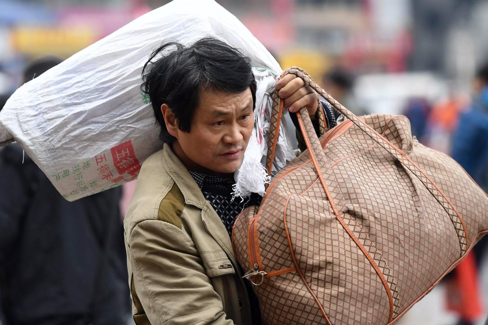 制造业“养人”比招人更难!年轻人宁愿去送快递、外卖,为什么?