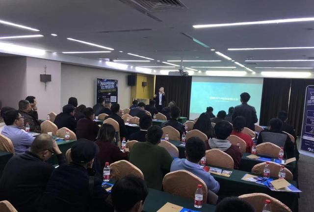 蓝店区域加盟条件及费用,2020年有什么政策支持代理商不?