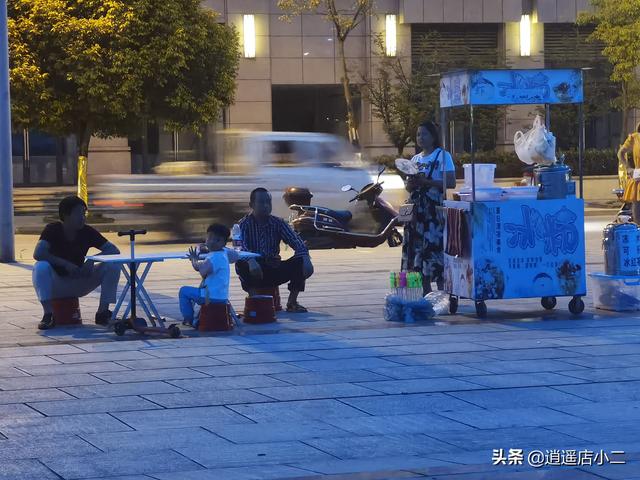 全民摆地摊,让人欢喜让人忧,一个老地摊人的忠告