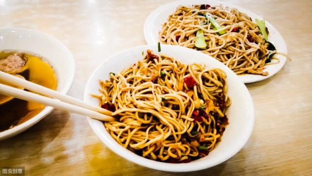 地摊经济火了,适合摆摊的小吃项目有哪些?