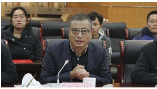 身家180亿!他靠卖瓜子成为安徽首富,小生意背后蕴藏大商机