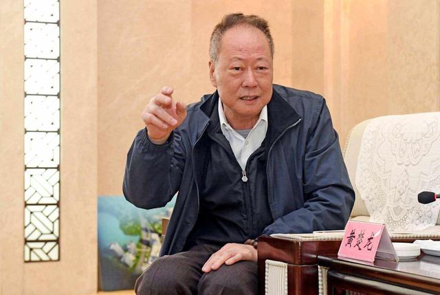 又一富豪“出走中国”?在国内捞金390亿,如今却已是加拿大国籍