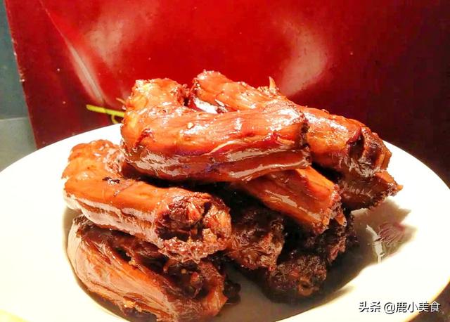 广东夜市地摊,7种街头小吃最火爆,年轻人追捧不已,基本都吃过