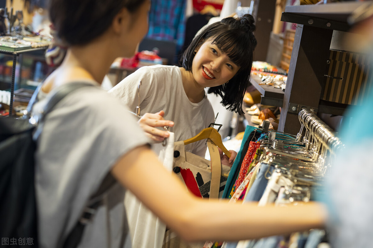 服装店3个月裂变5万名会员,老板净赚90万,背后模式引发深思