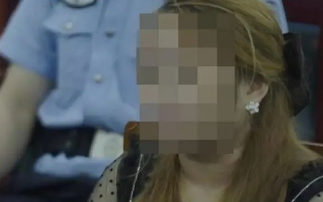 男子刷视频意外撞见妻子与他人办婚礼，七年婚姻竟是惊天骗局