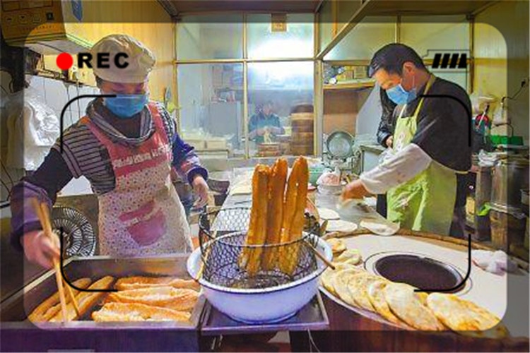 40多岁的夫妻俩失业,有6万本金,做什么生意可以月收入2万?