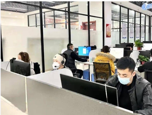 蚂蚁云客服兼职一个月多少钱？去哪里应聘？
